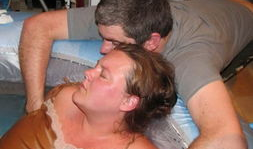 国外孕妇在家分娩视频,揭秘国外孕妇在家分娩的真实瞬间